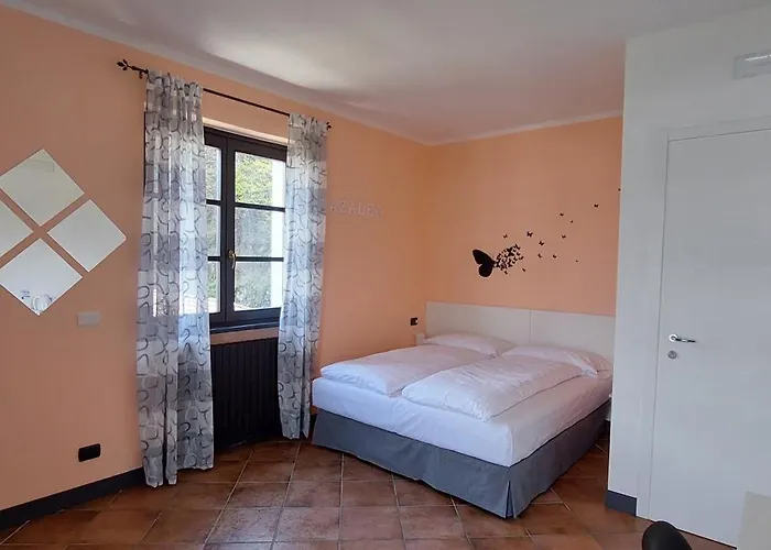 Eden Bed & Breakfast 4*